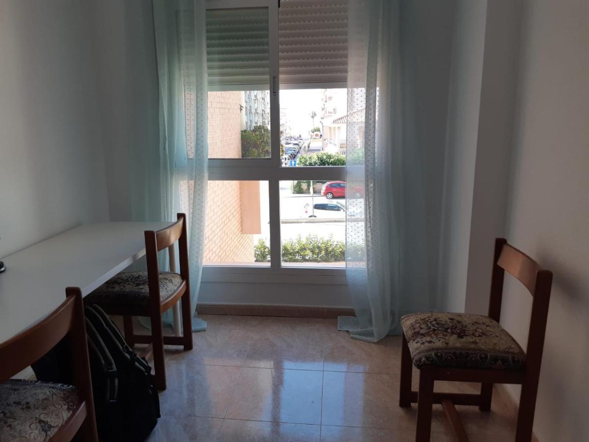Апартаменти Amplio Piso Con Vistas A La Playa De Poniente Агілас Екстер'єр фото
