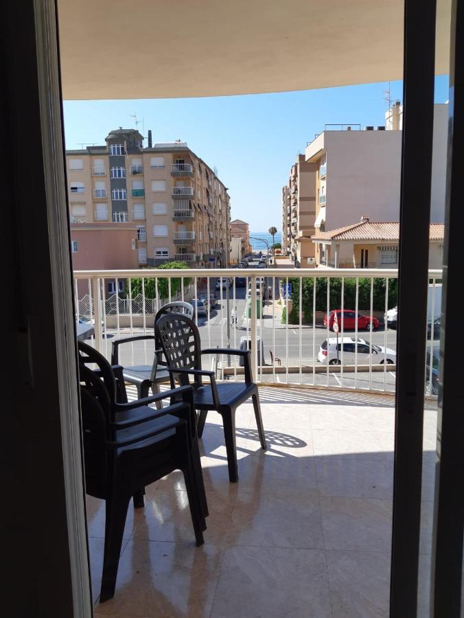 Апартаменти Amplio Piso Con Vistas A La Playa De Poniente Агілас Екстер'єр фото